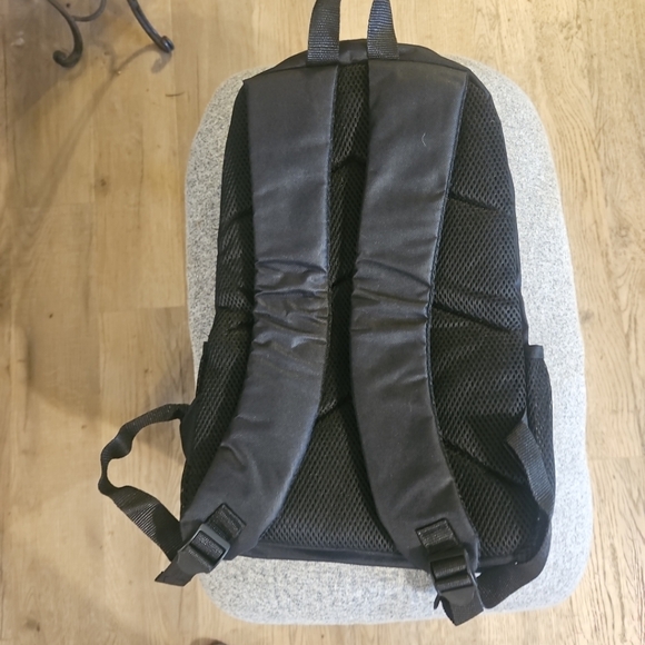 Rick & Morty, 17" backpack.  Vivid colors - Picture 3 of 14